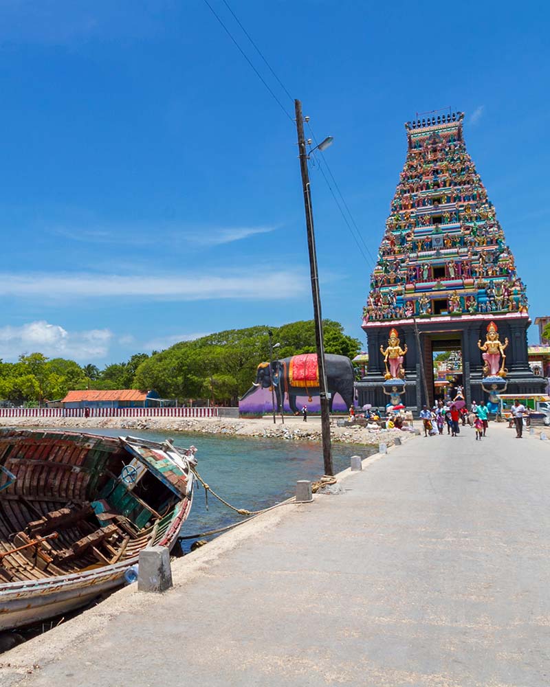 Nagapooshani Amman Temple, Nainativu