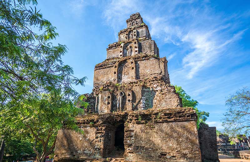 Exploring Polonnaruwa with your friends? Here’s what you need to see